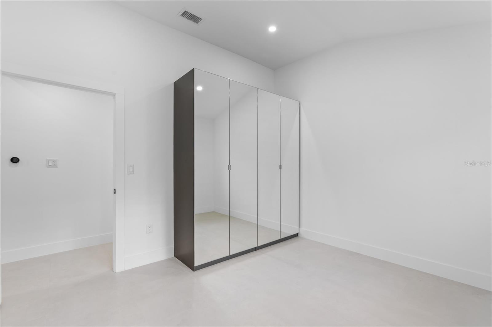 Image 41 of 49 For 131 Toledo Way Ne