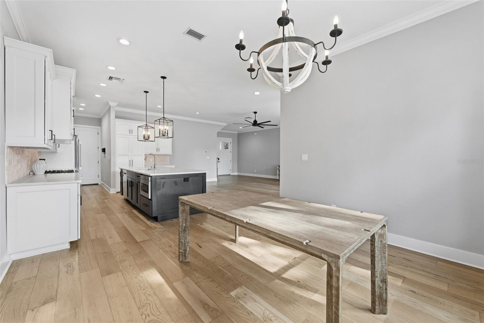 Image 12 of 55 For 3314 Villa Rosa Street