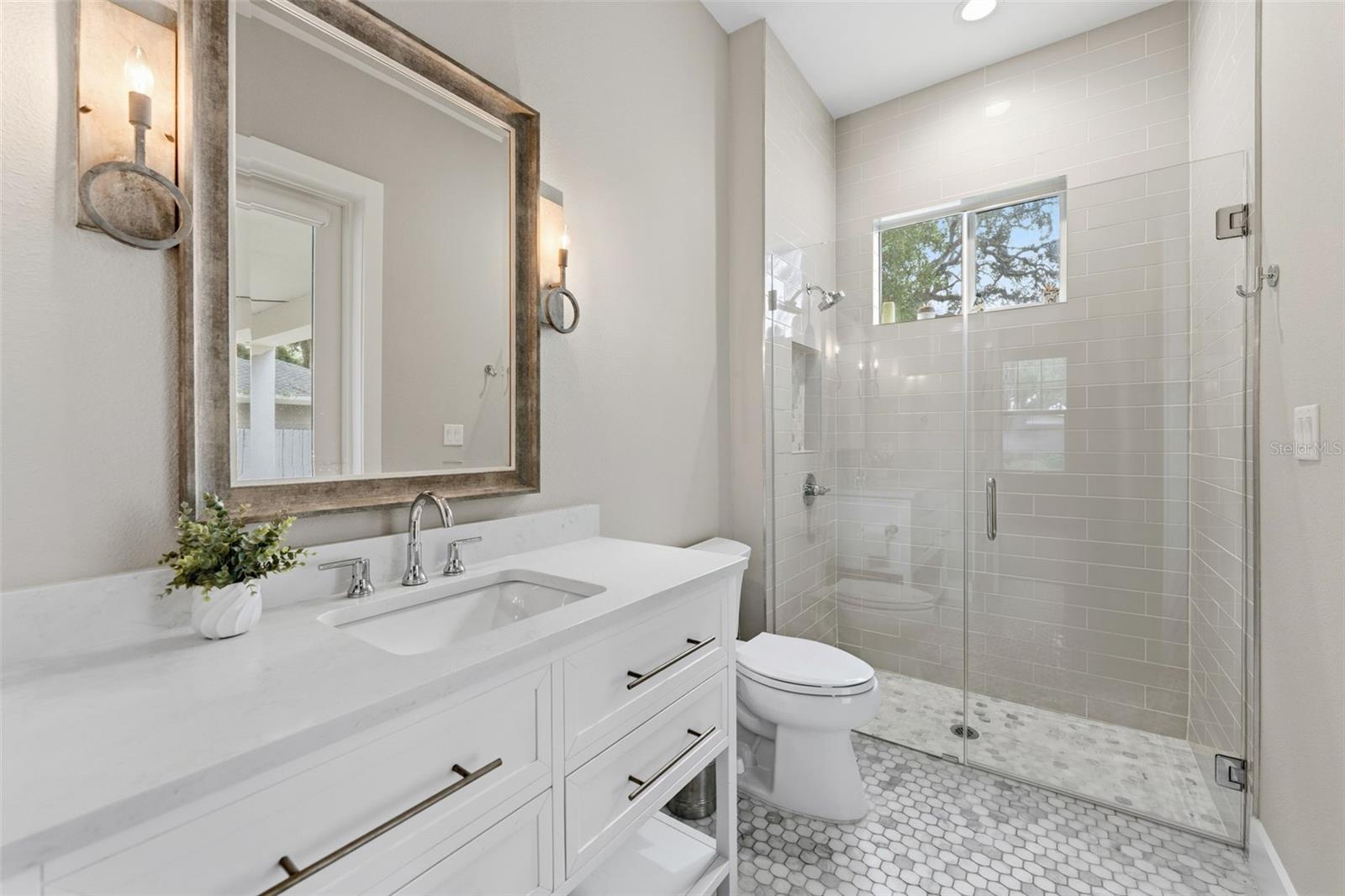 Image 23 of 55 For 3314 Villa Rosa Street