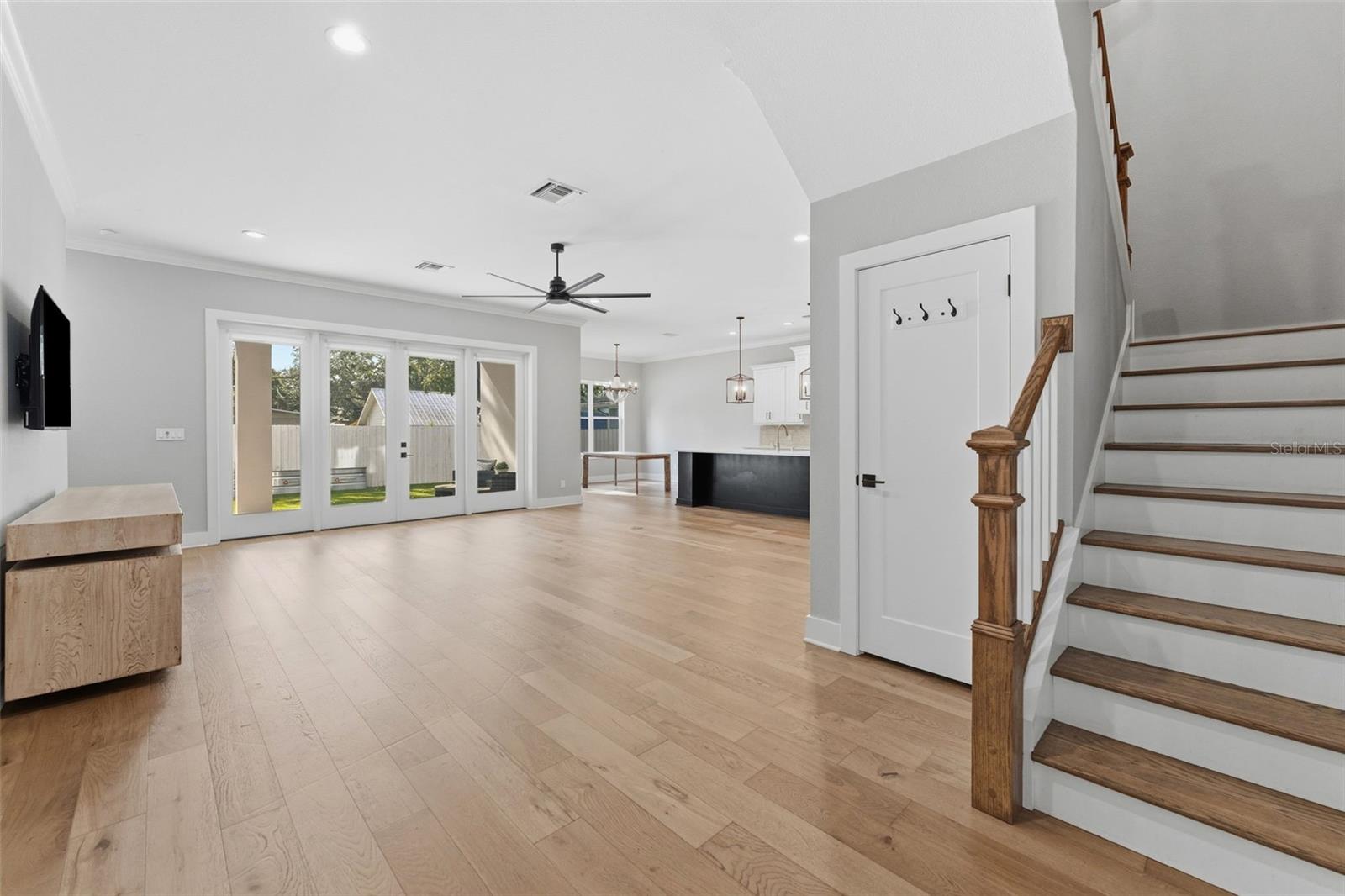 Image 4 of 55 For 3314 Villa Rosa Street