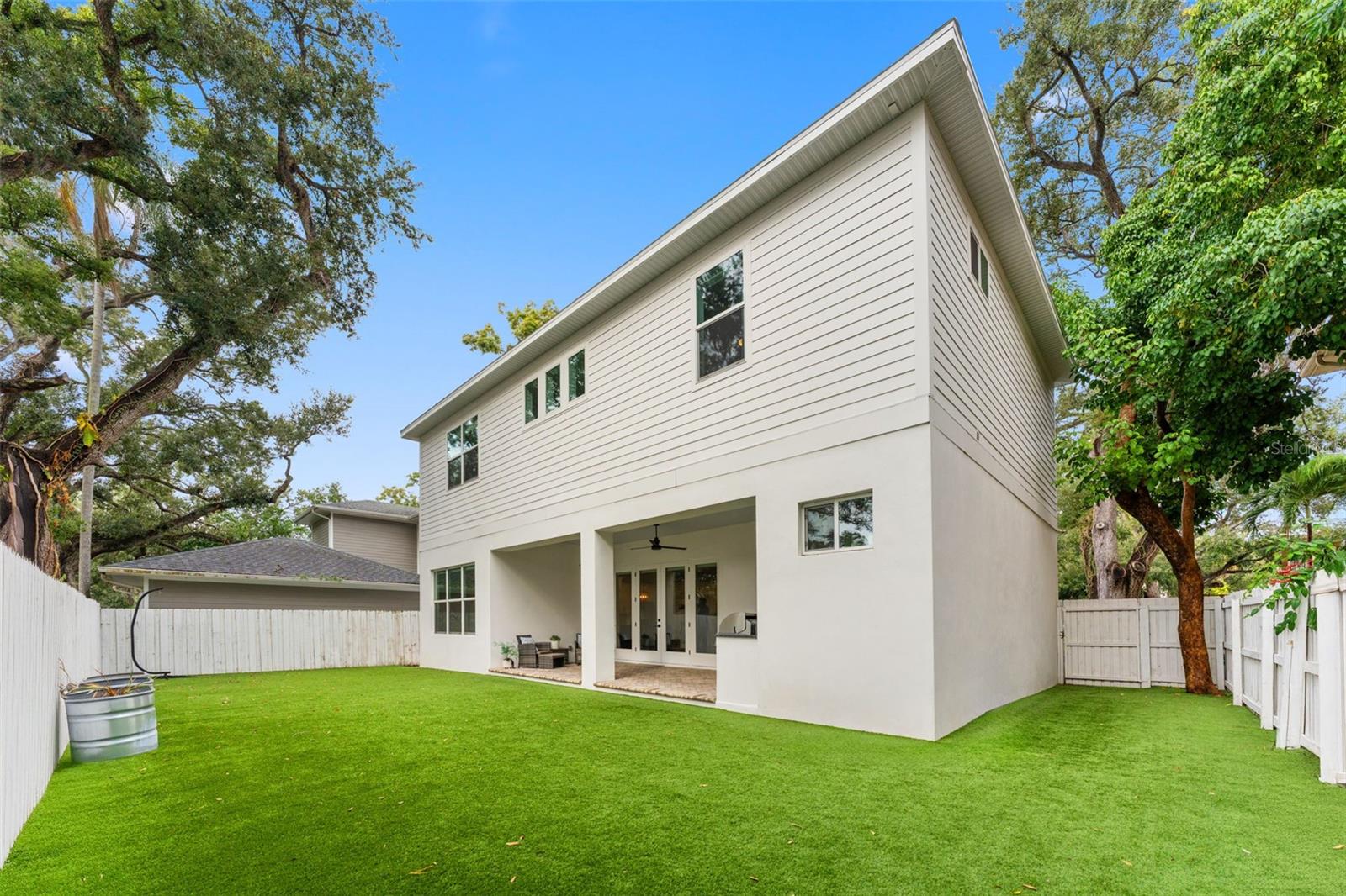 Image 40 of 55 For 3314 Villa Rosa Street