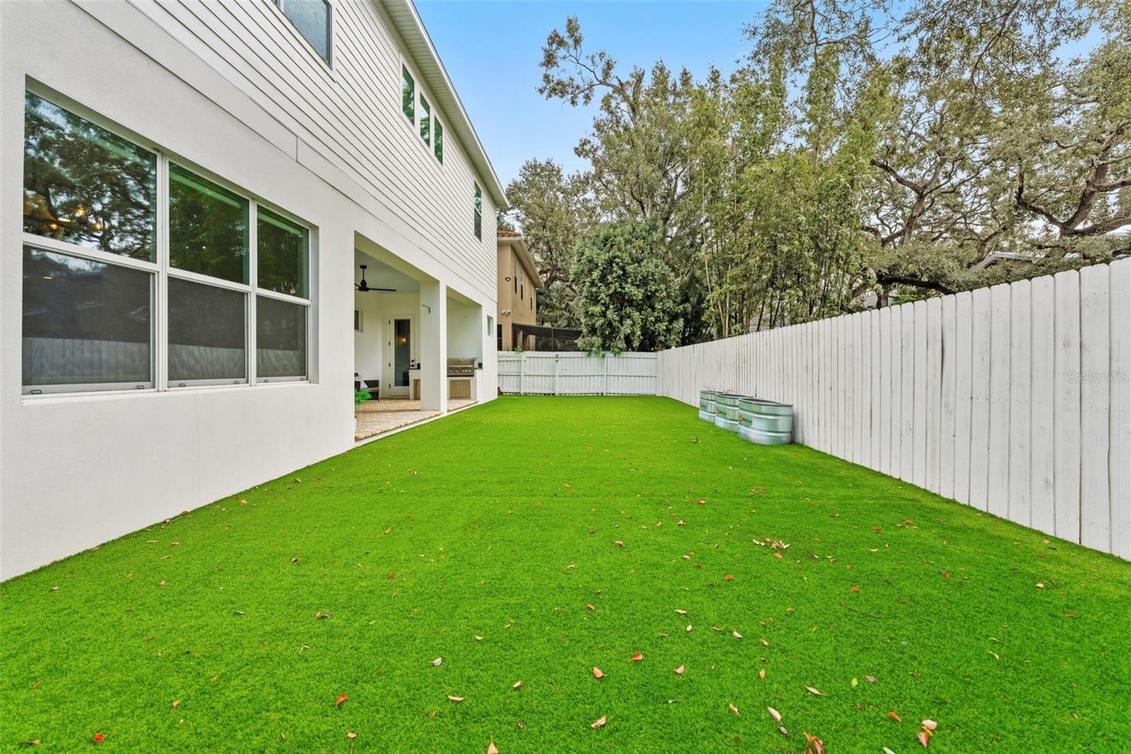 Image 42 of 55 For 3314 Villa Rosa Street