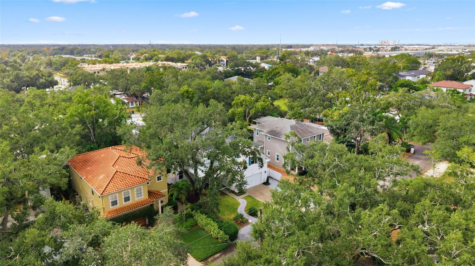 Image 45 of 55 For 3314 Villa Rosa Street