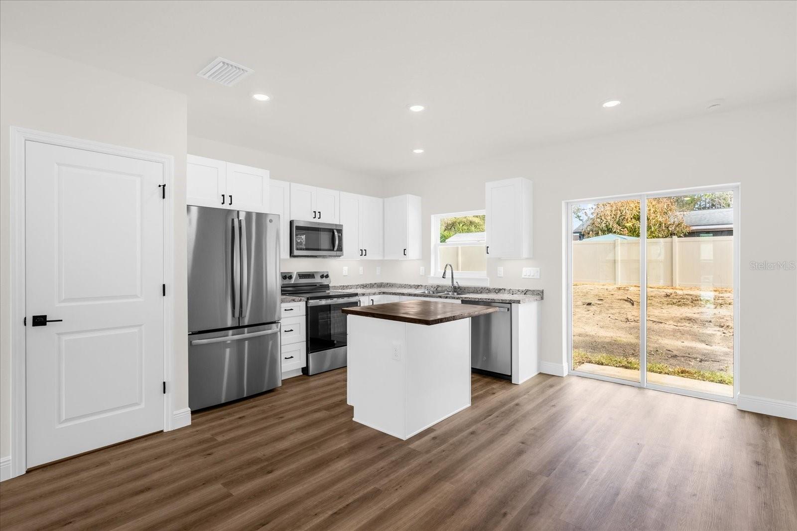 Image 8 of 26 For 12345 99th Avenue