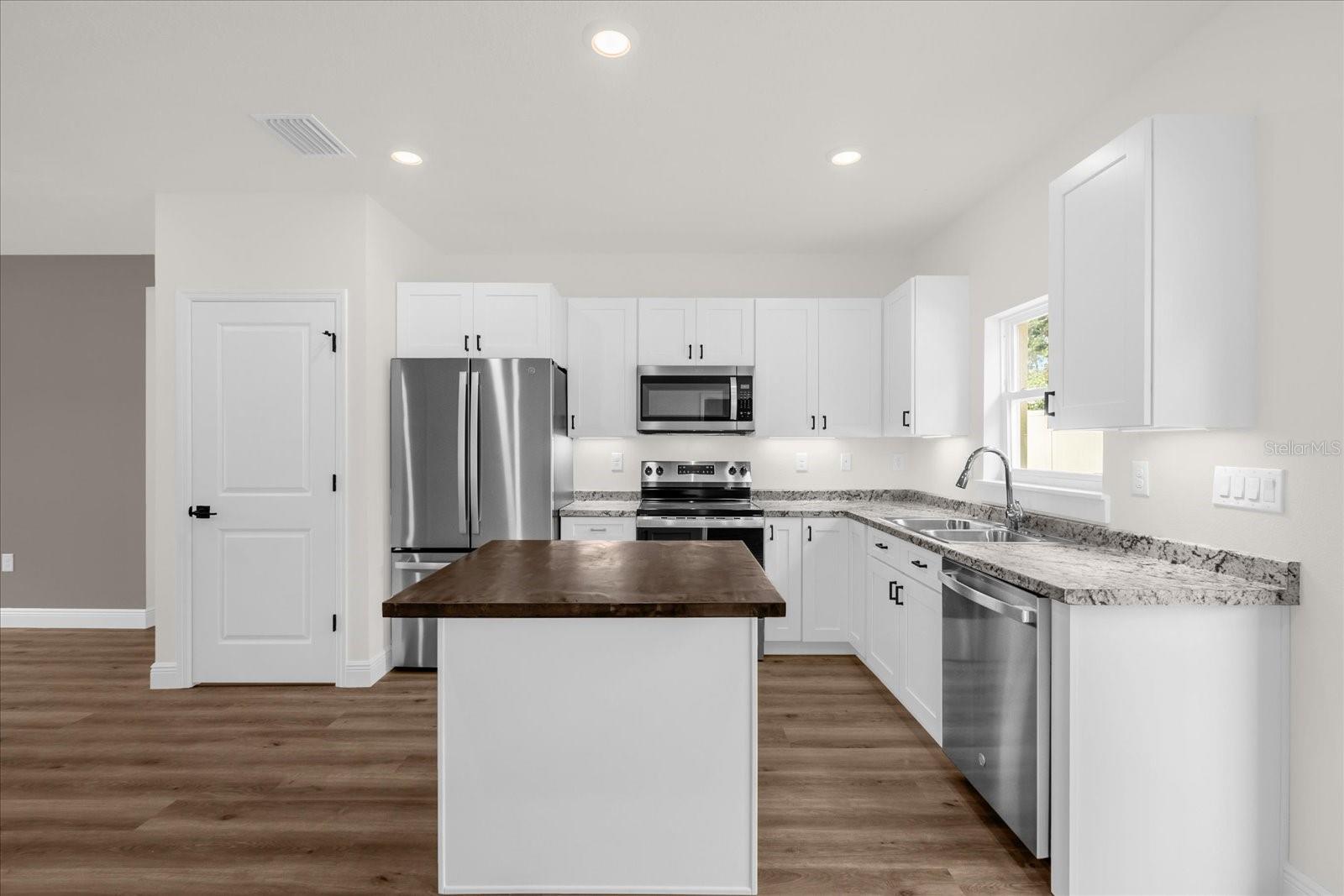 Image 9 of 26 For 12345 99th Avenue