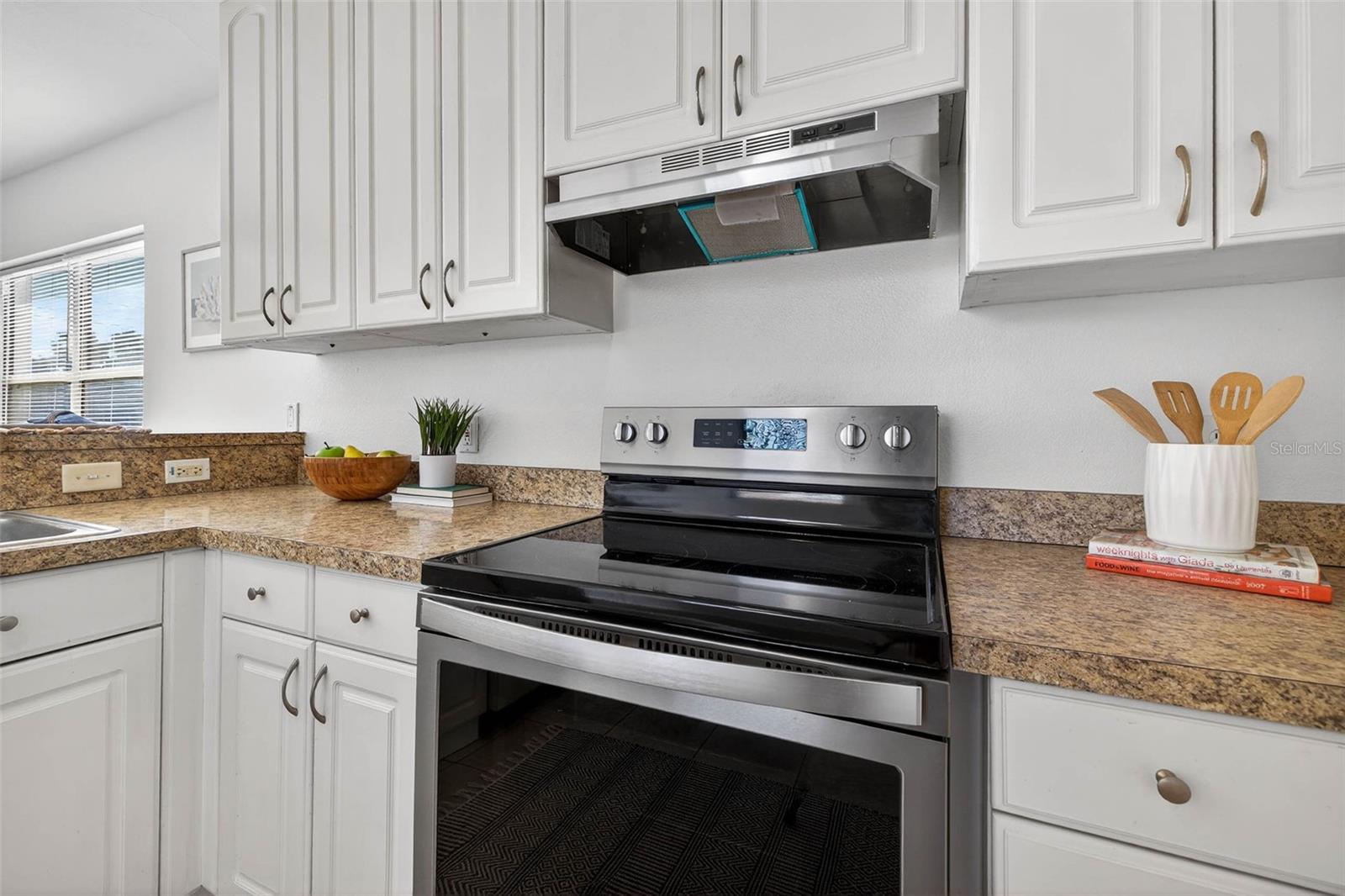 Image 13 of 24 For 2600 35th Avenue