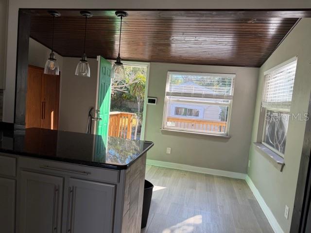 Image 19 of 43 For 5722 20th Avenue S