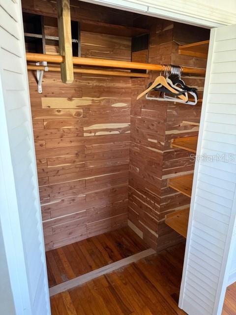 Image 28 of 43 For 5722 20th Avenue S