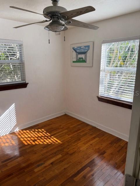 Image 29 of 43 For 5722 20th Avenue S