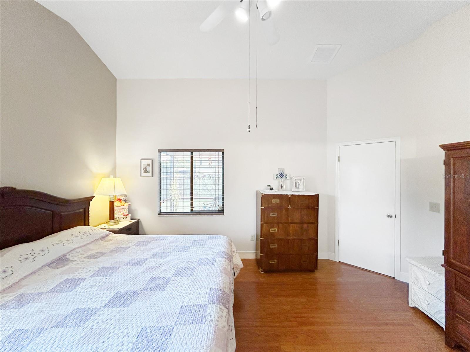 Image 22 of 31 For 1814 Candlestick Court