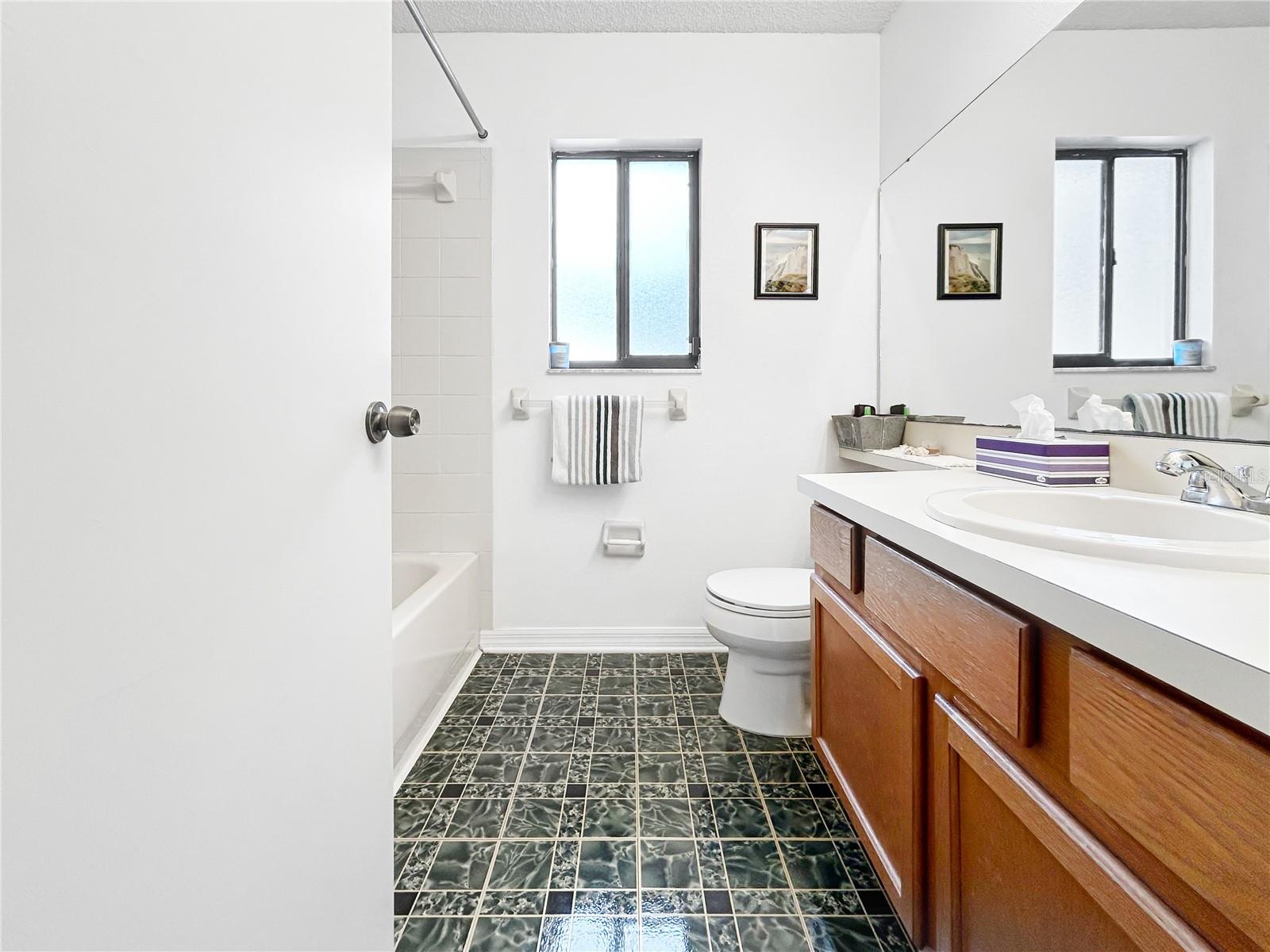 Image 25 of 31 For 1814 Candlestick Court