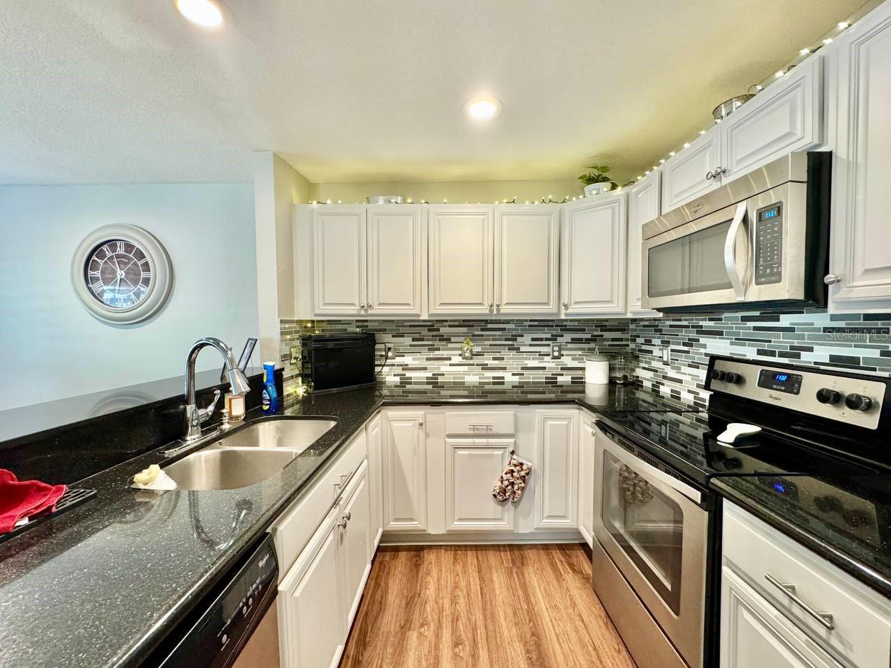 Image 10 of 28 For 2879 Thaxton Drive 53