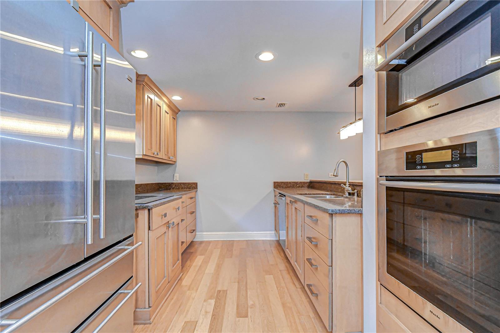 Image 4 of 17 For 2308 Carolina Avenue