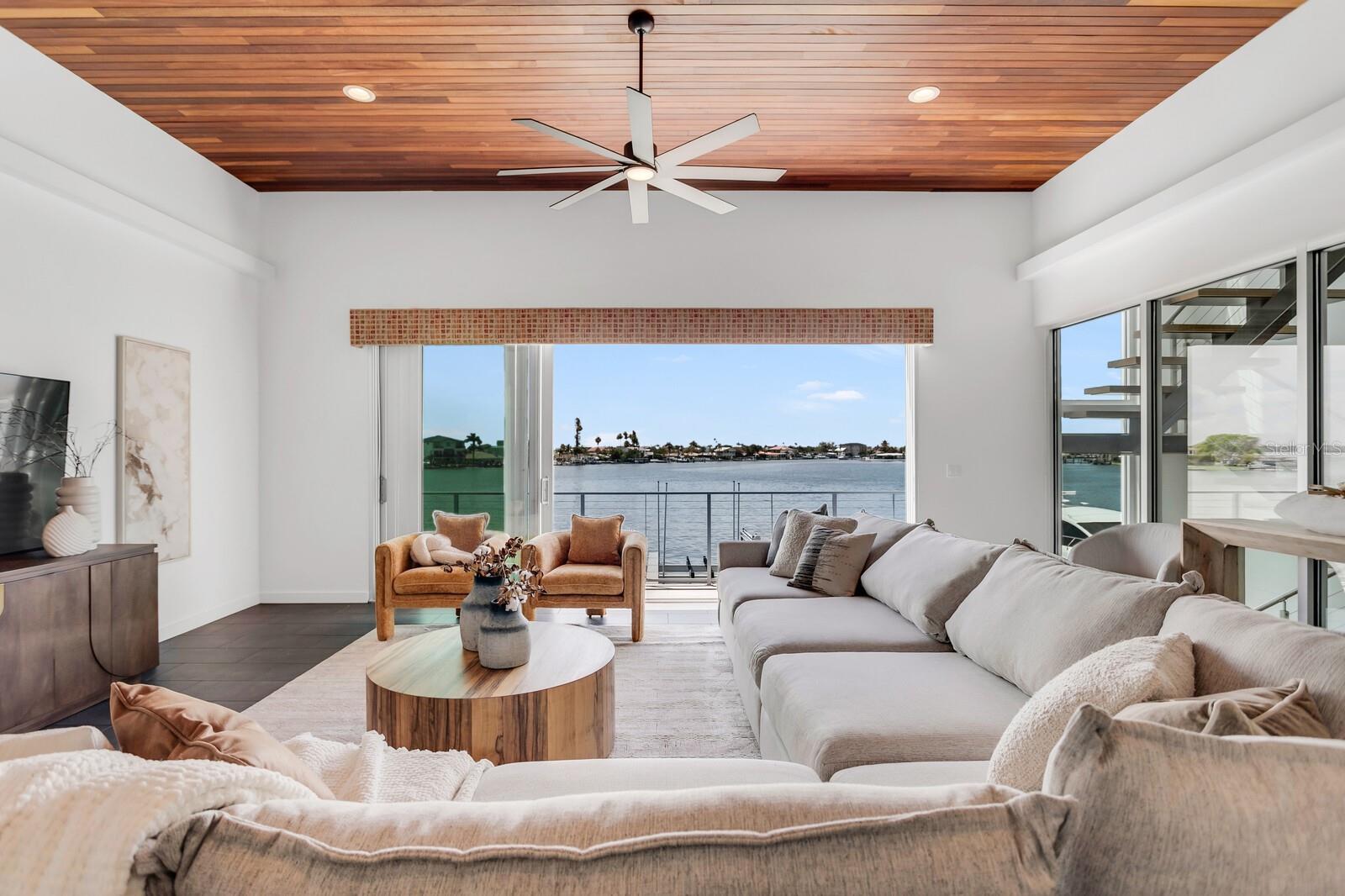 Image 11 of 80 For 905 Bay Point Drive