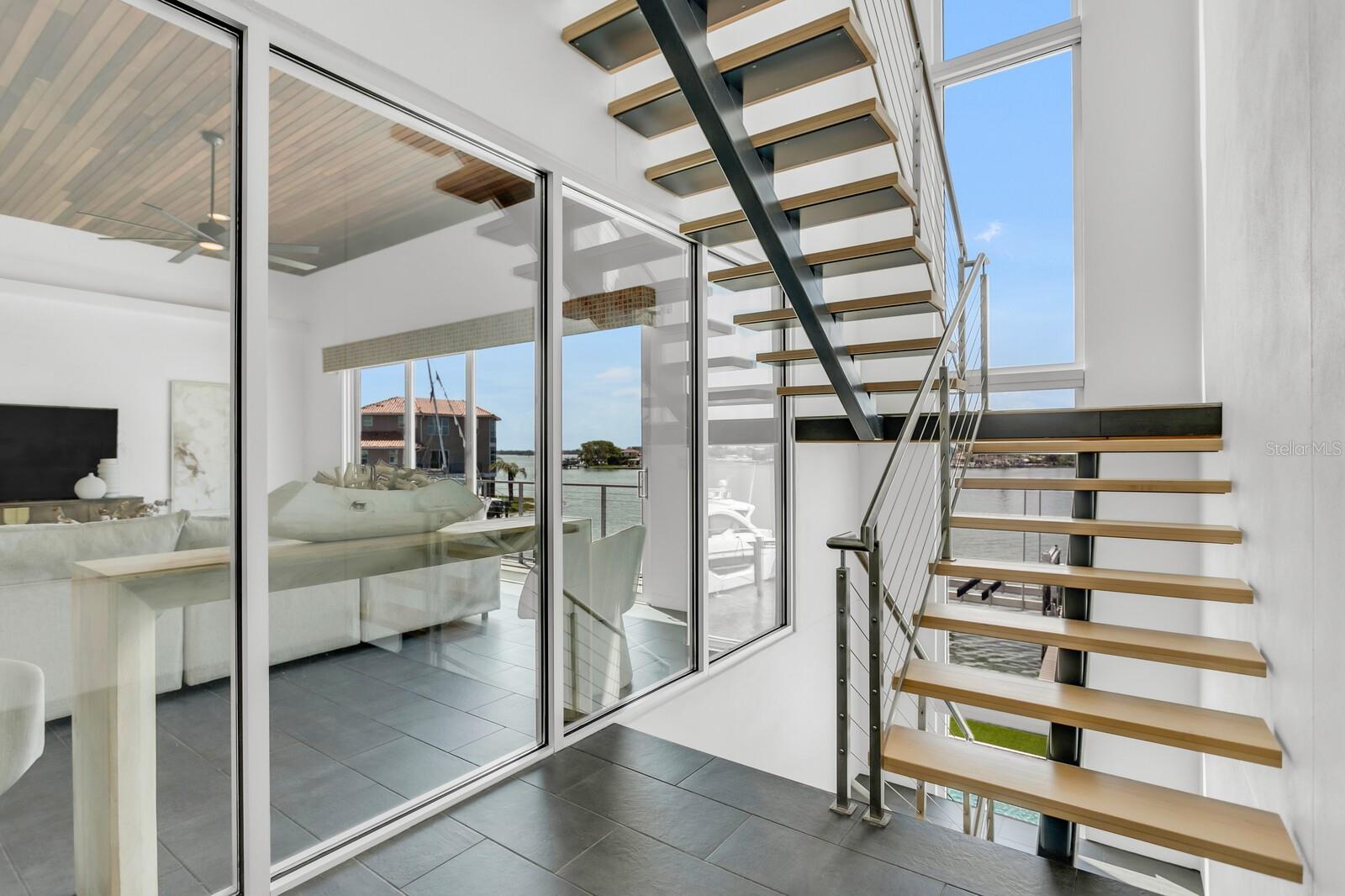 Image 15 of 80 For 905 Bay Point Drive