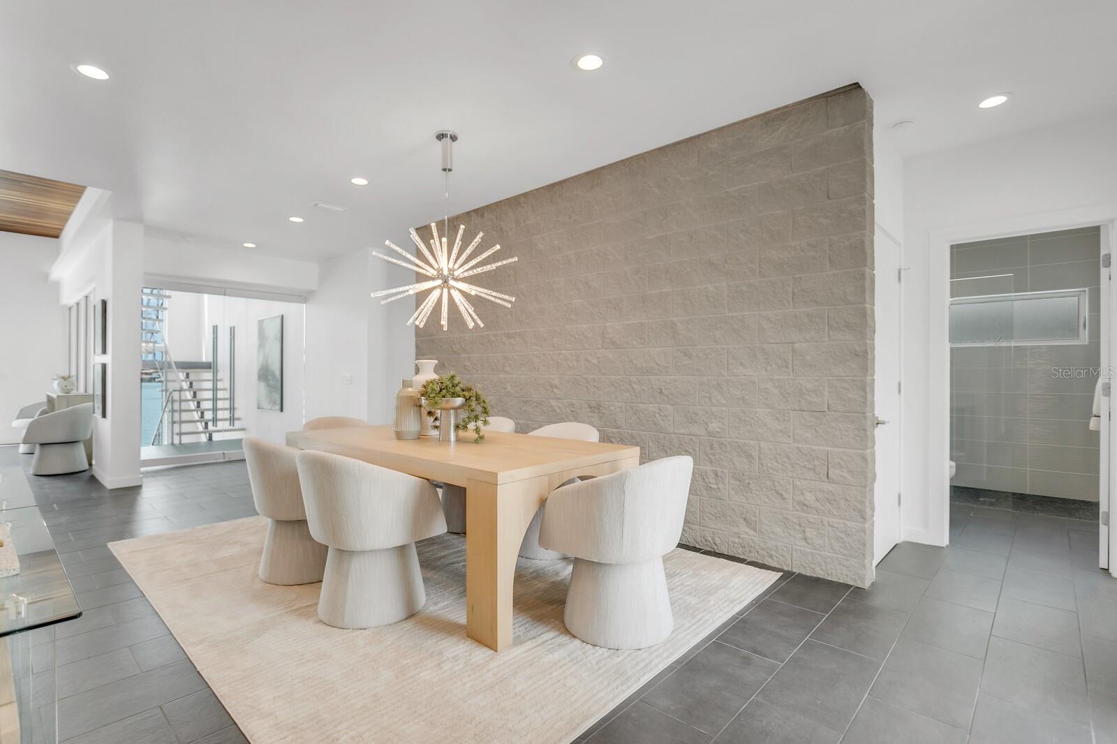 Image 17 of 80 For 905 Bay Point Drive