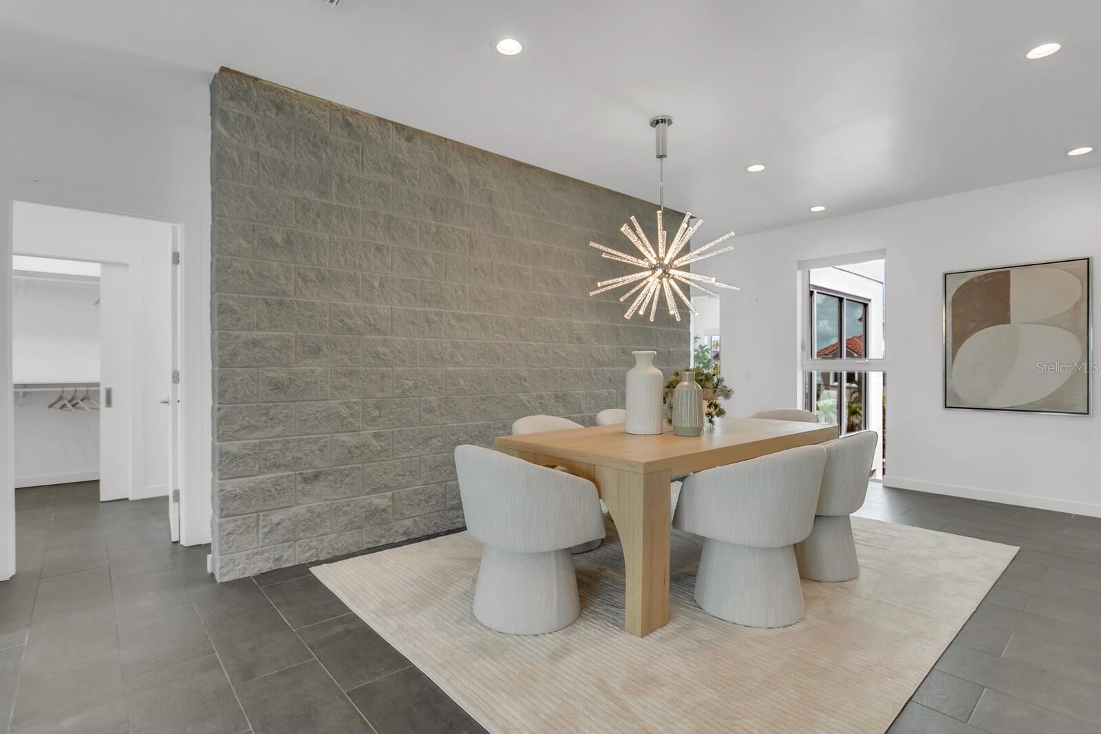 Image 20 of 80 For 905 Bay Point Drive