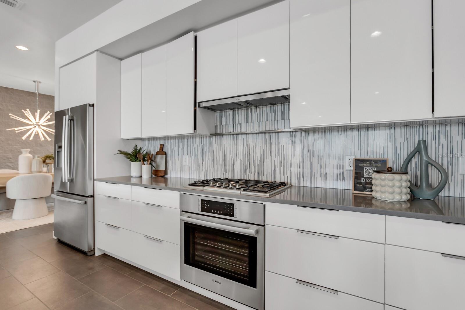 Image 23 of 80 For 905 Bay Point Drive