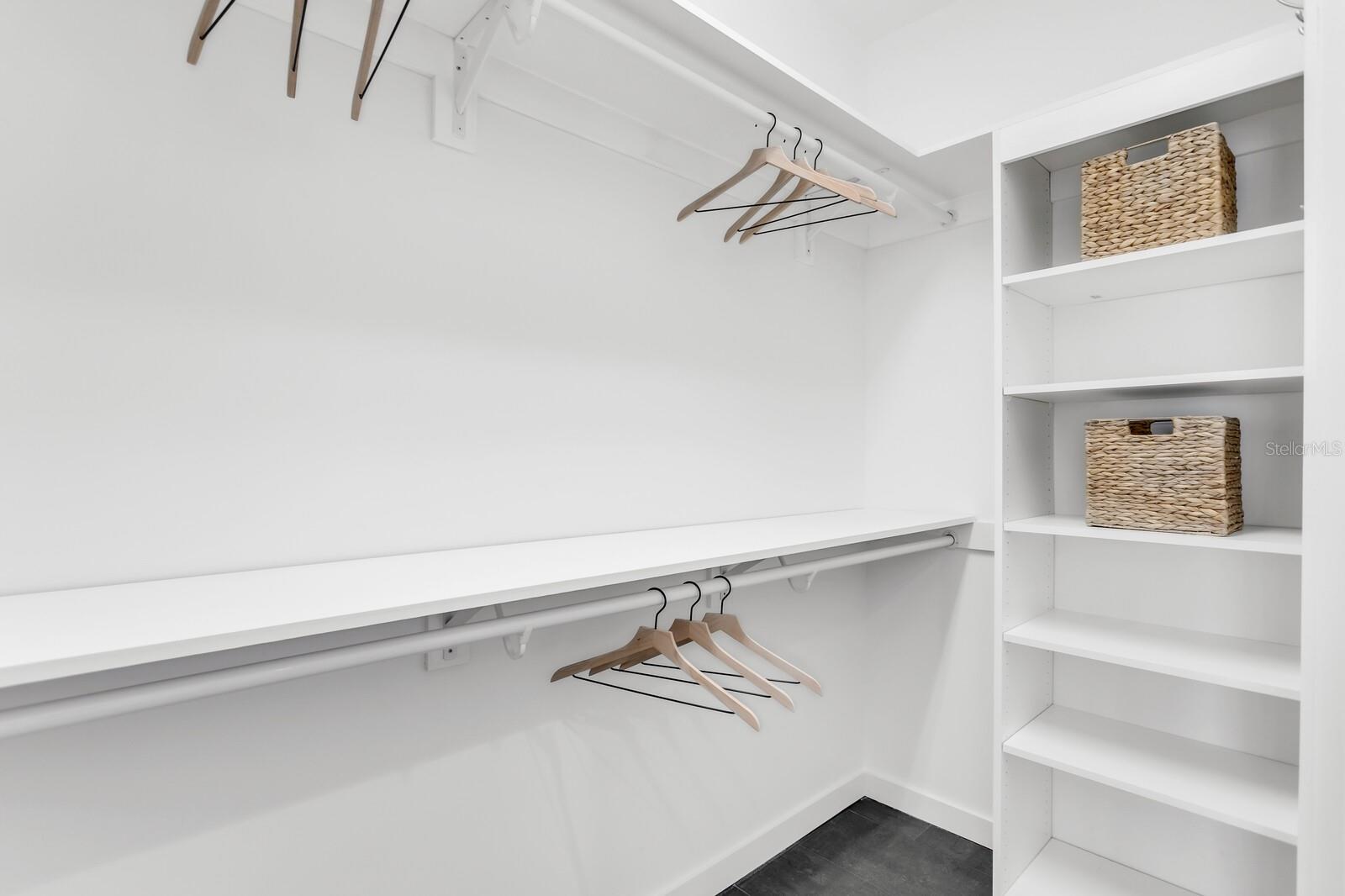 Image 41 of 80 For 905 Bay Point Drive