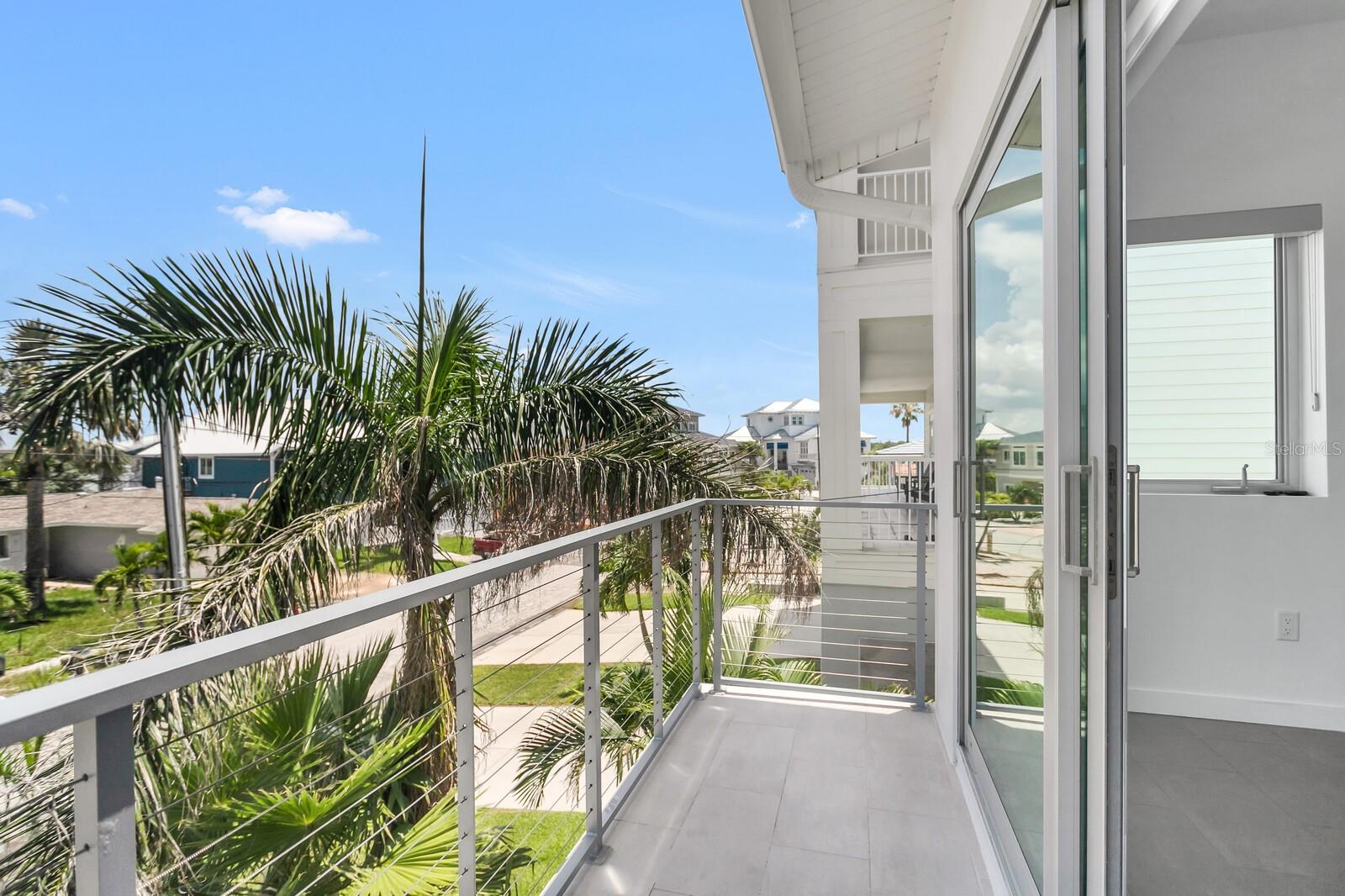 Image 49 of 80 For 905 Bay Point Drive