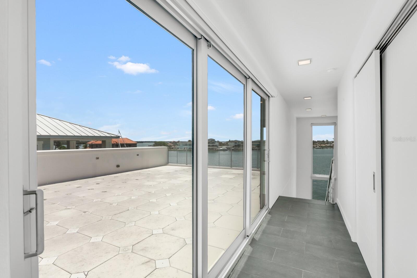 Image 53 of 80 For 905 Bay Point Drive