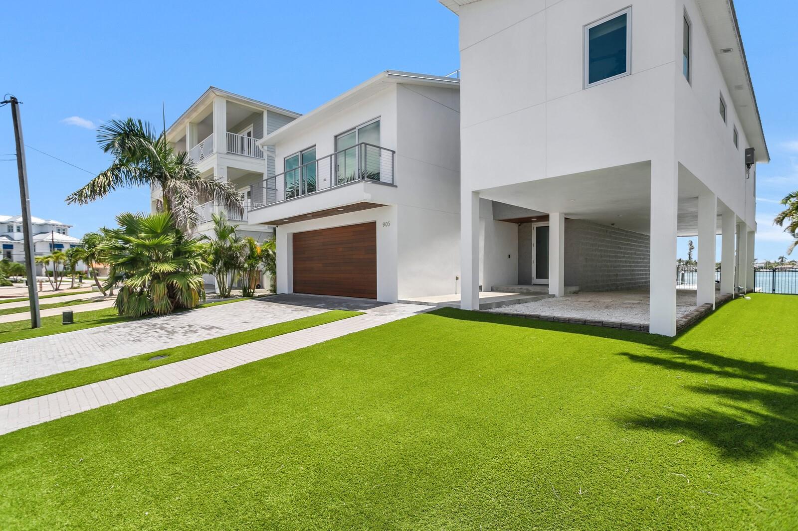 Image 77 of 80 For 905 Bay Point Drive