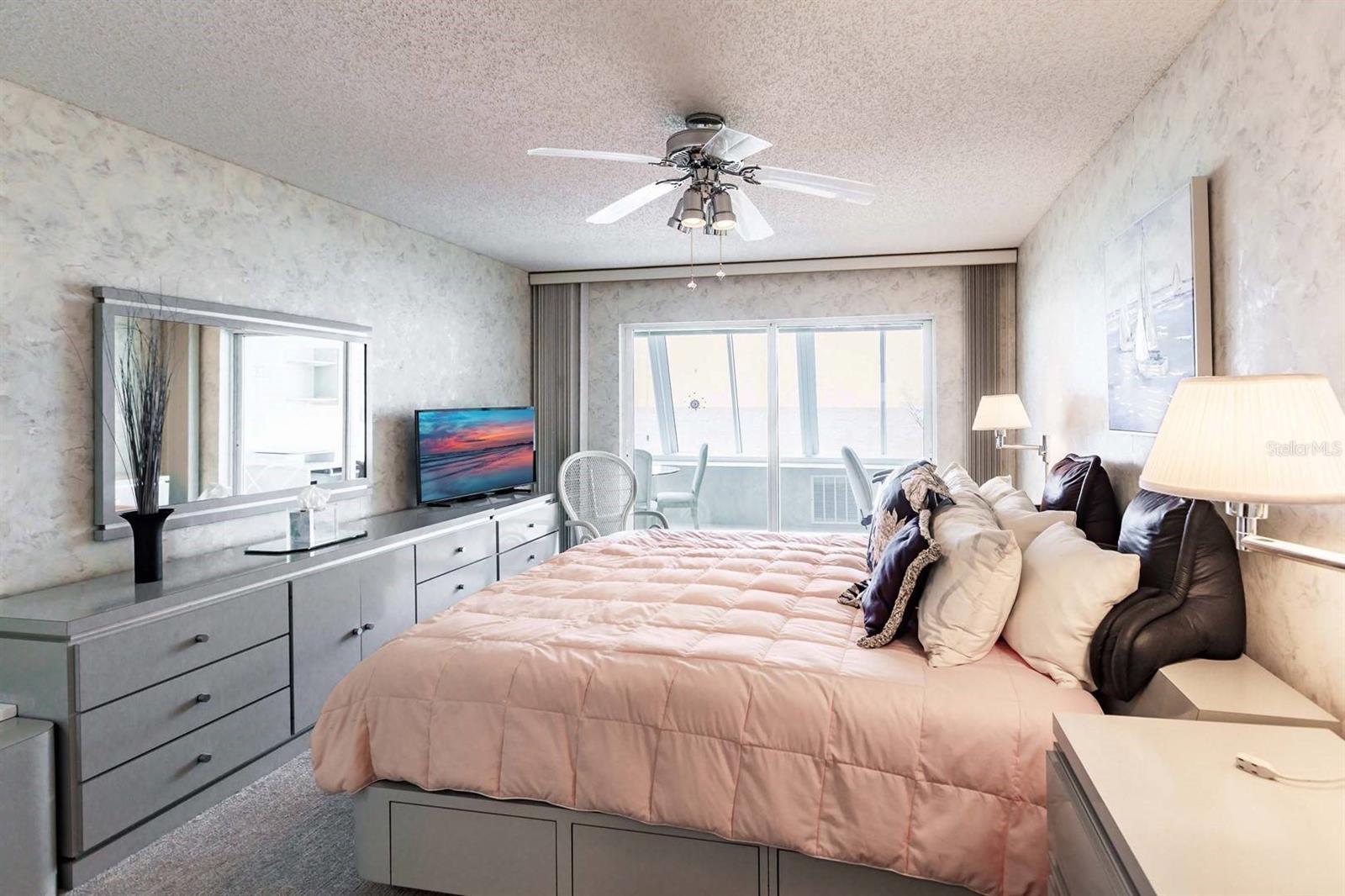 Image 11 of 27 For 1055 Peppertree Drive 802aa