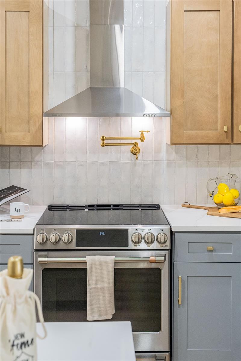 Image 14 of 40 For 805 Curtis Street