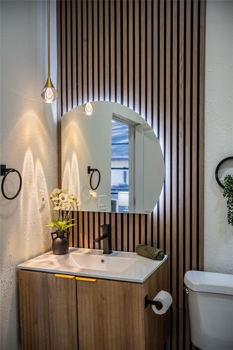 Image 27 of 40 For 805 Curtis Street