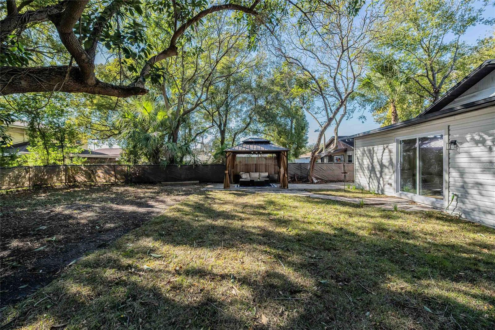 Image 34 of 40 For 805 Curtis Street