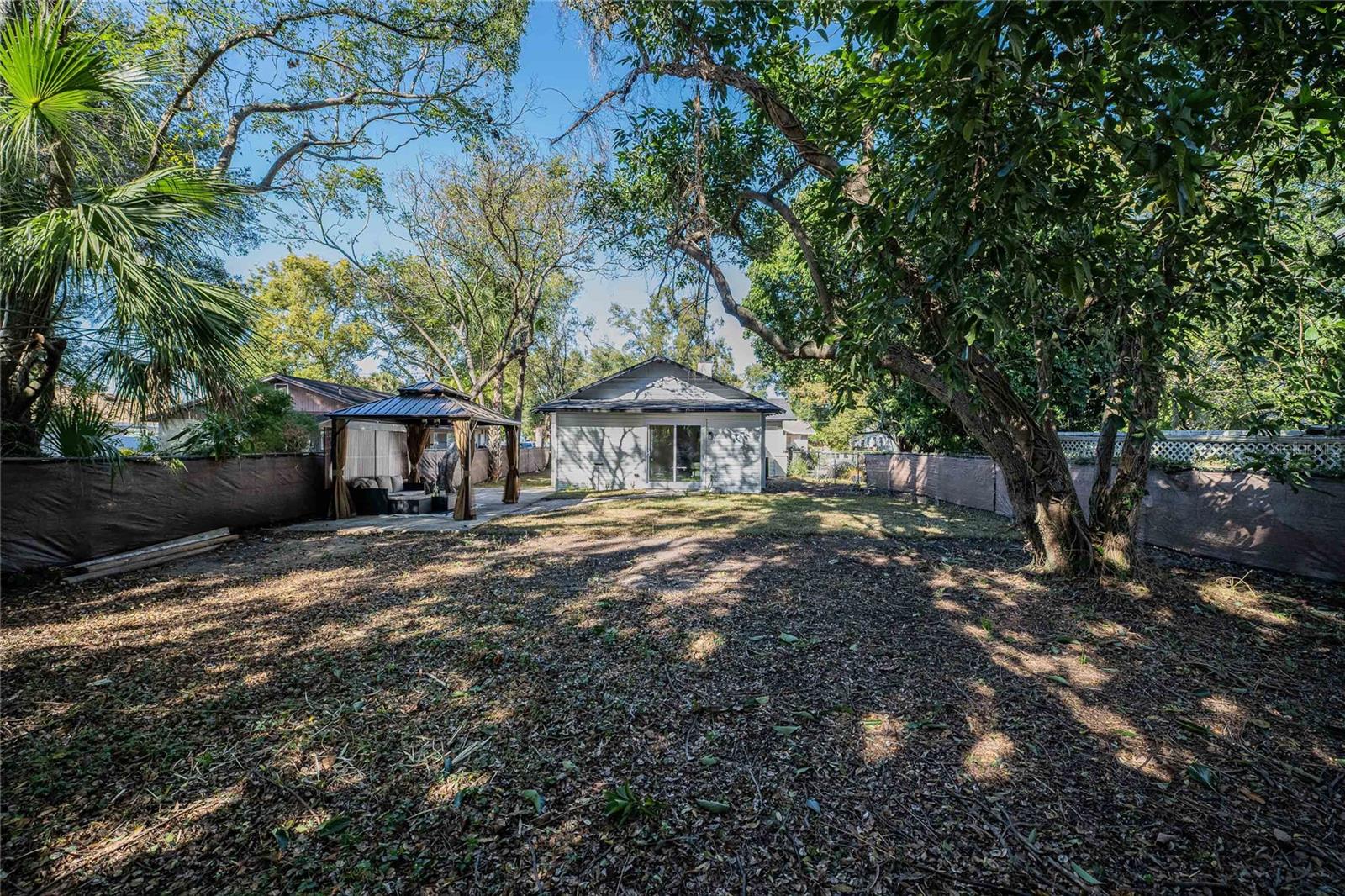 Image 36 of 40 For 805 Curtis Street