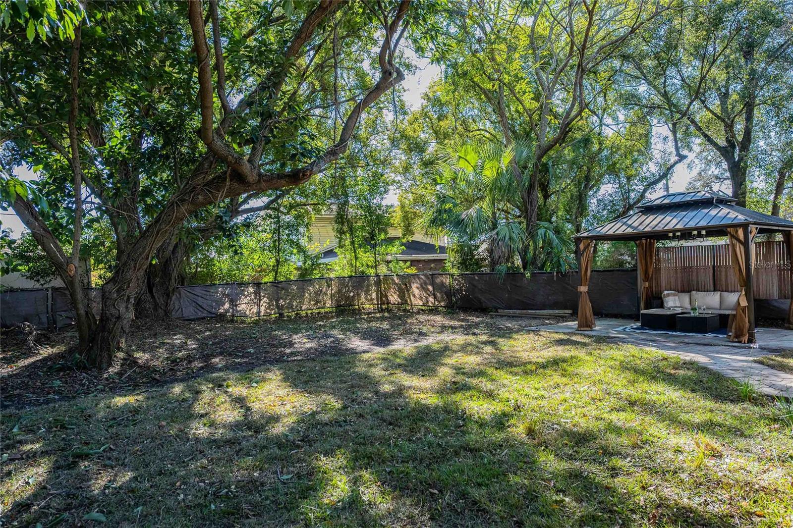 Image 37 of 40 For 805 Curtis Street