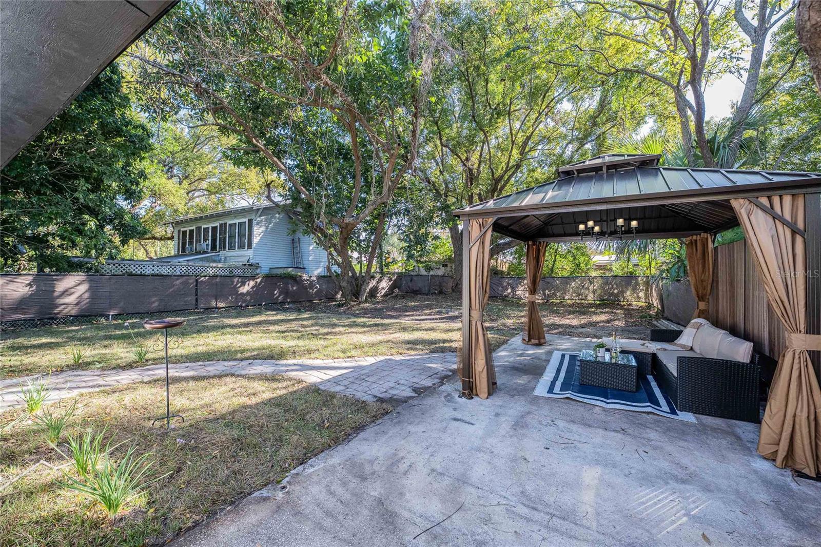 Image 39 of 40 For 805 Curtis Street