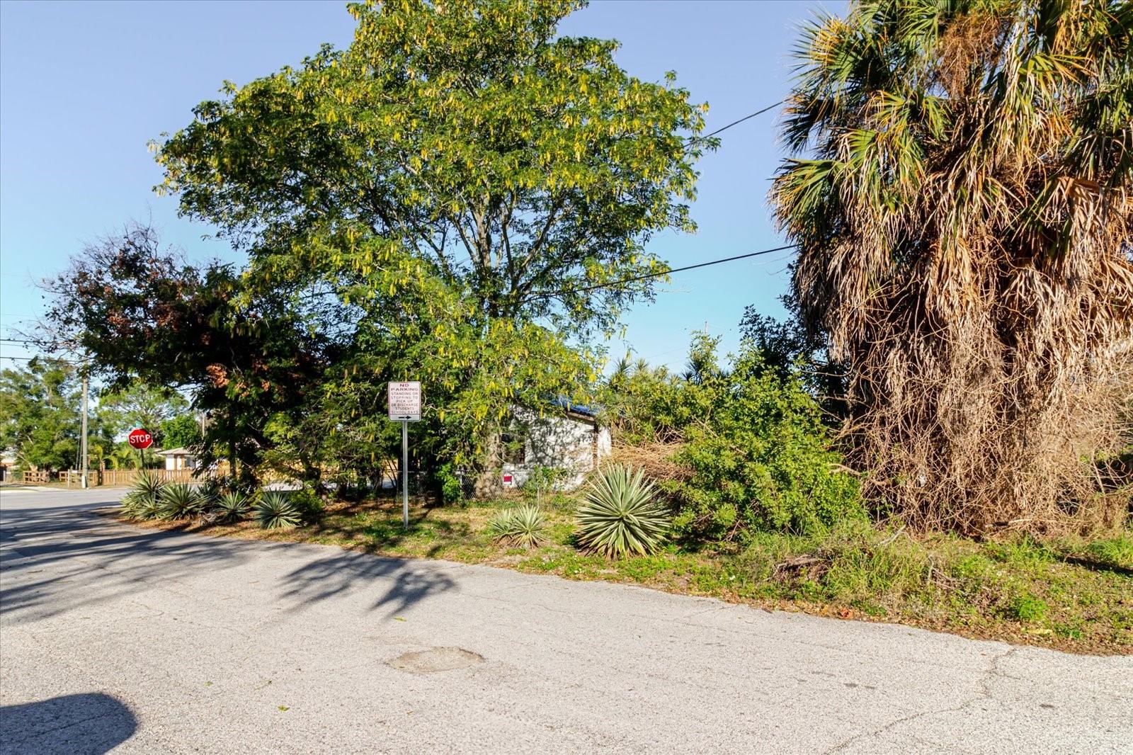 Image 12 of 12 For 1604 Omaha Street