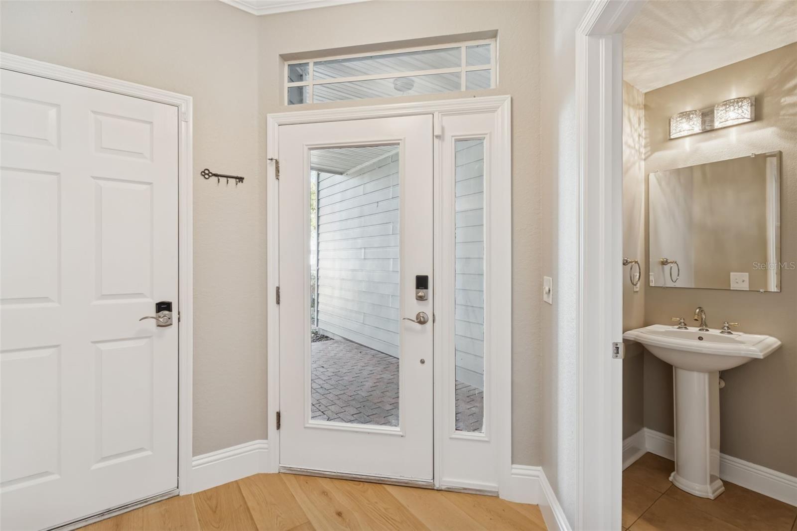 Image 7 of 52 For 2858 Bayshore Trails Drive