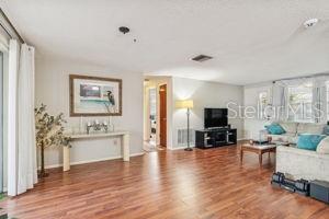 Image 13 of 53 For 3800 Sablewood Drive