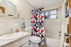 Image 34 of 53 For 3800 Sablewood Drive