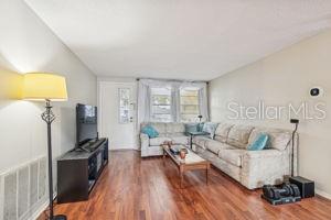 Image 7 of 53 For 3800 Sablewood Drive