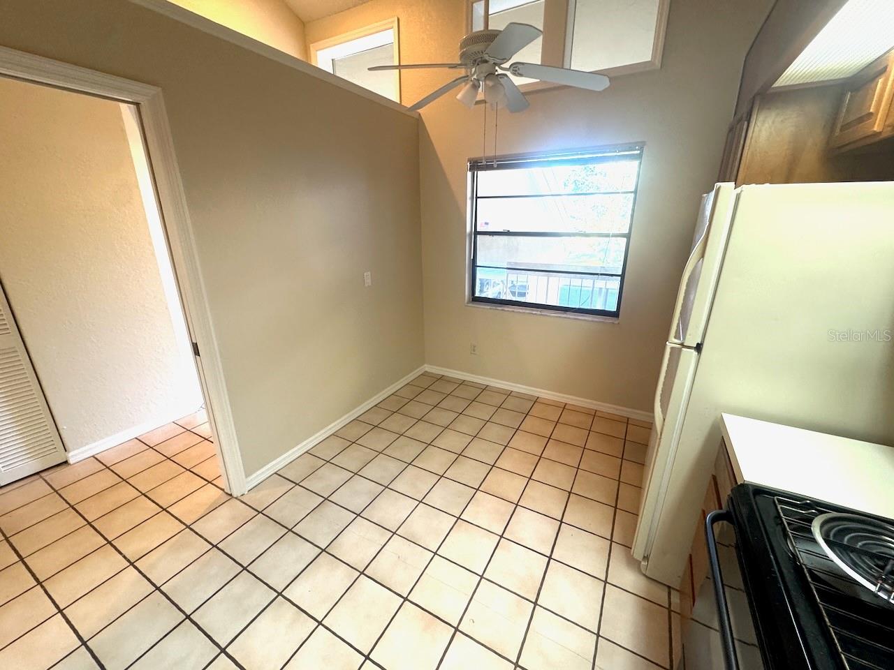 Image 6 of 26 For 40 Austin Place