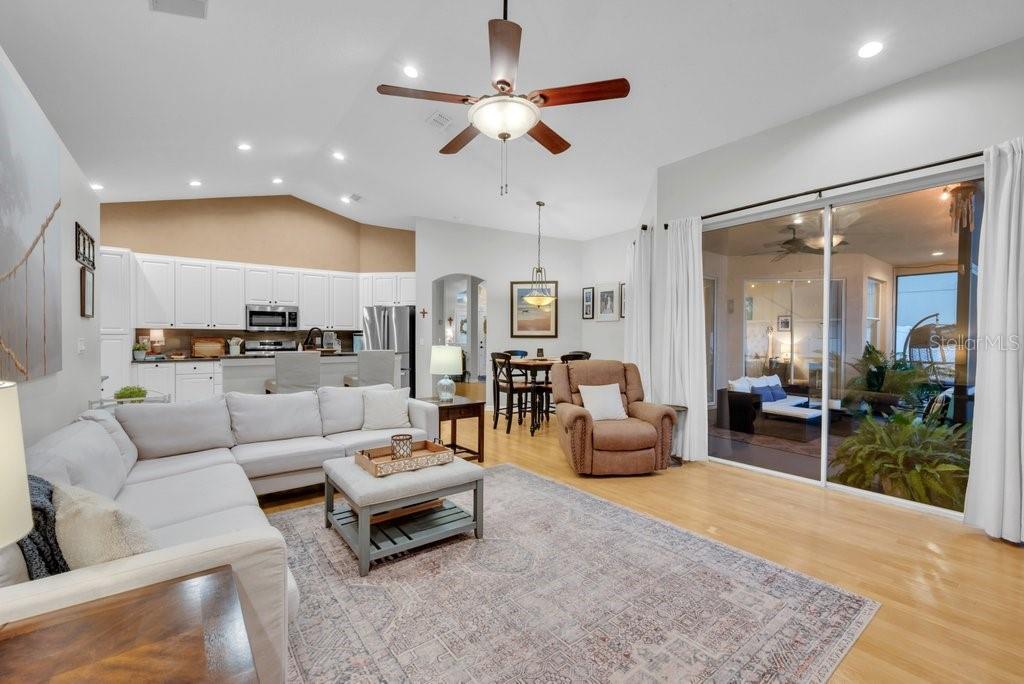 Image 18 of 59 For 12537 River Birch Drive