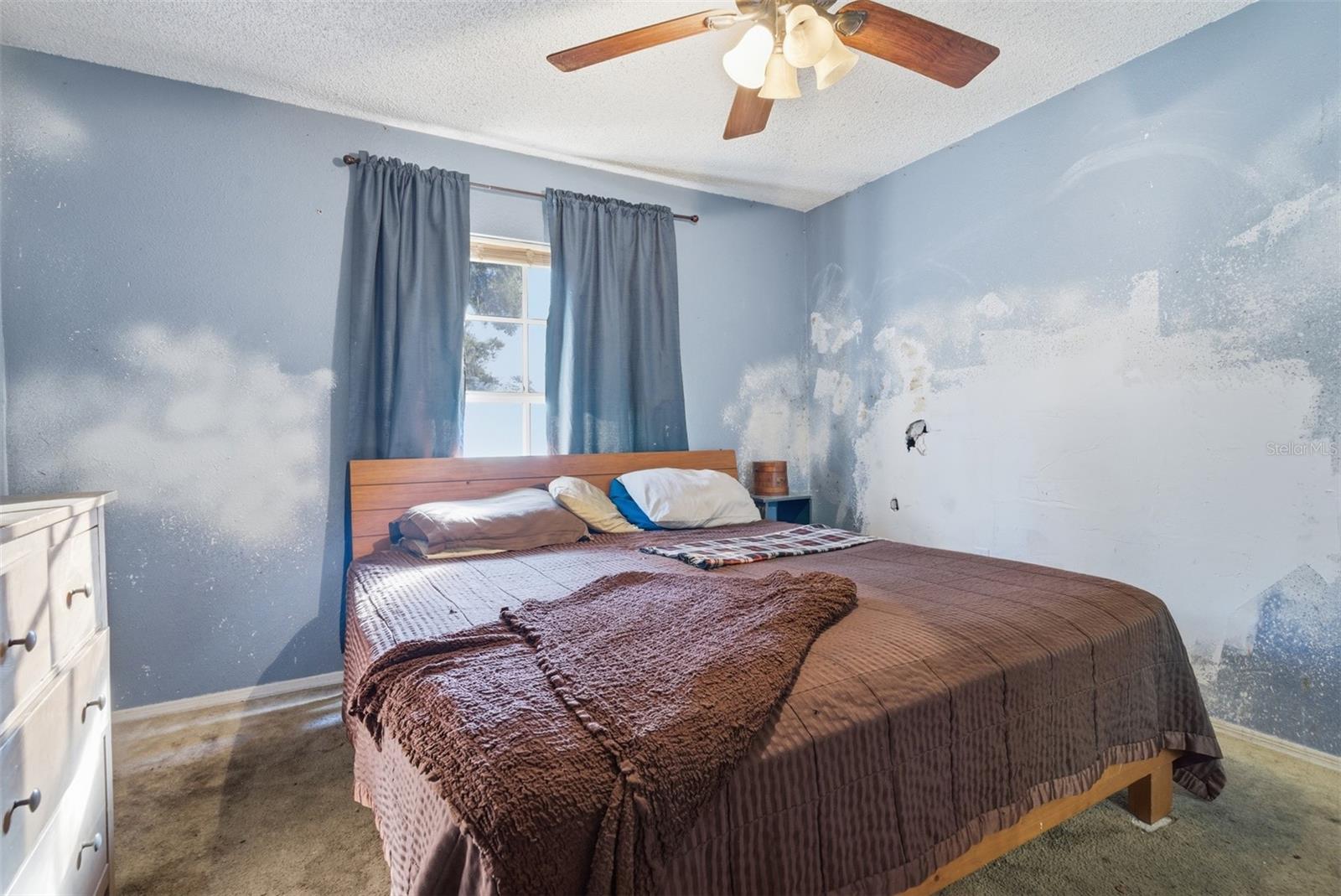 Image 24 of 41 For 9911 Davis Street