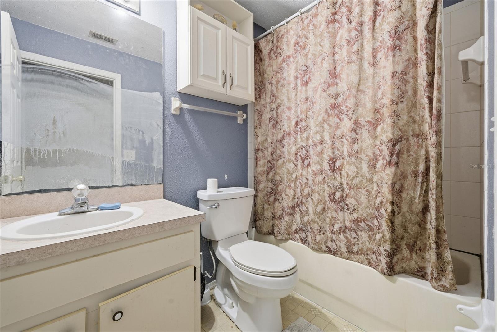 Image 25 of 41 For 9911 Davis Street