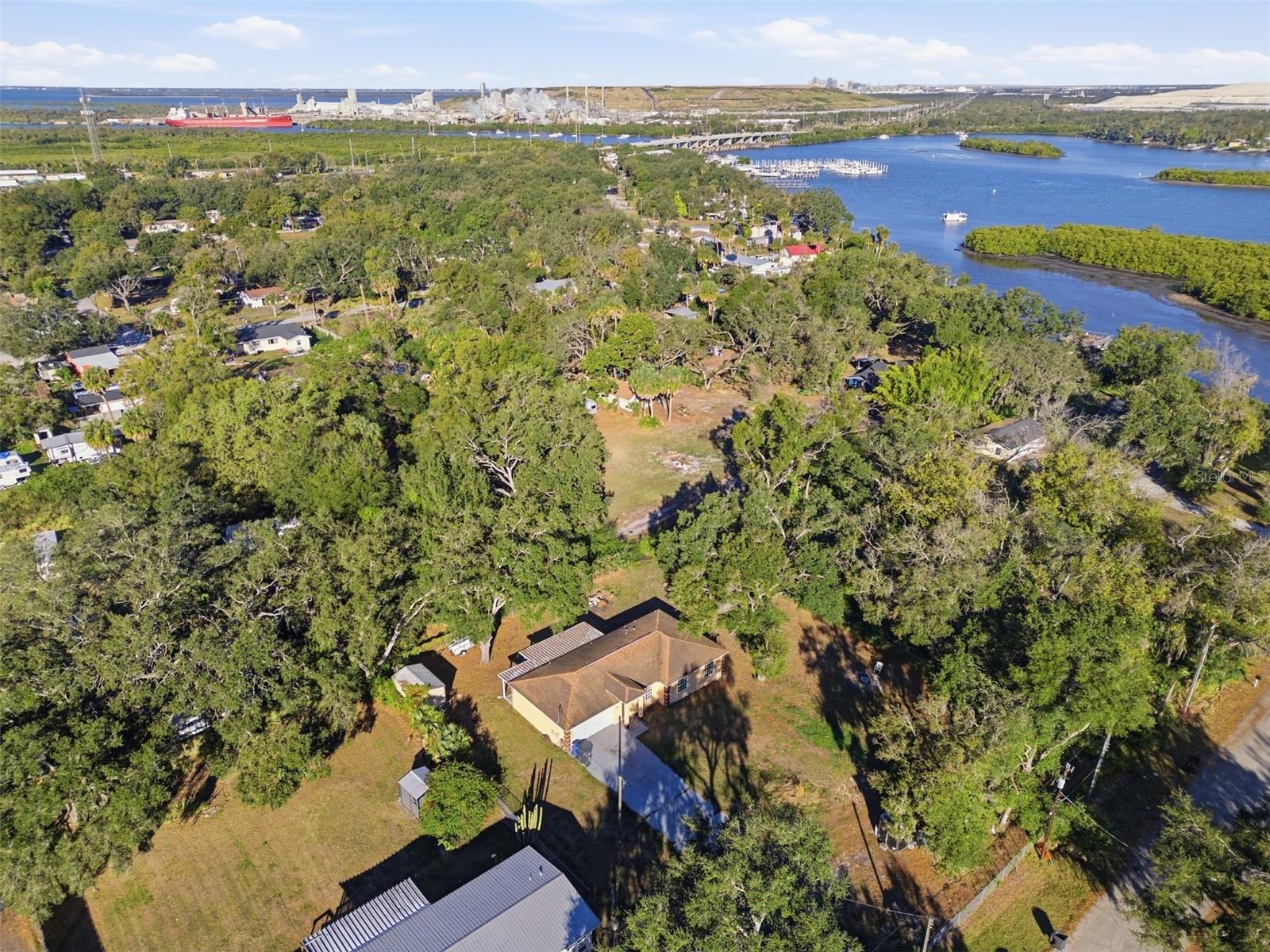 Image 36 of 41 For 9911 Davis Street