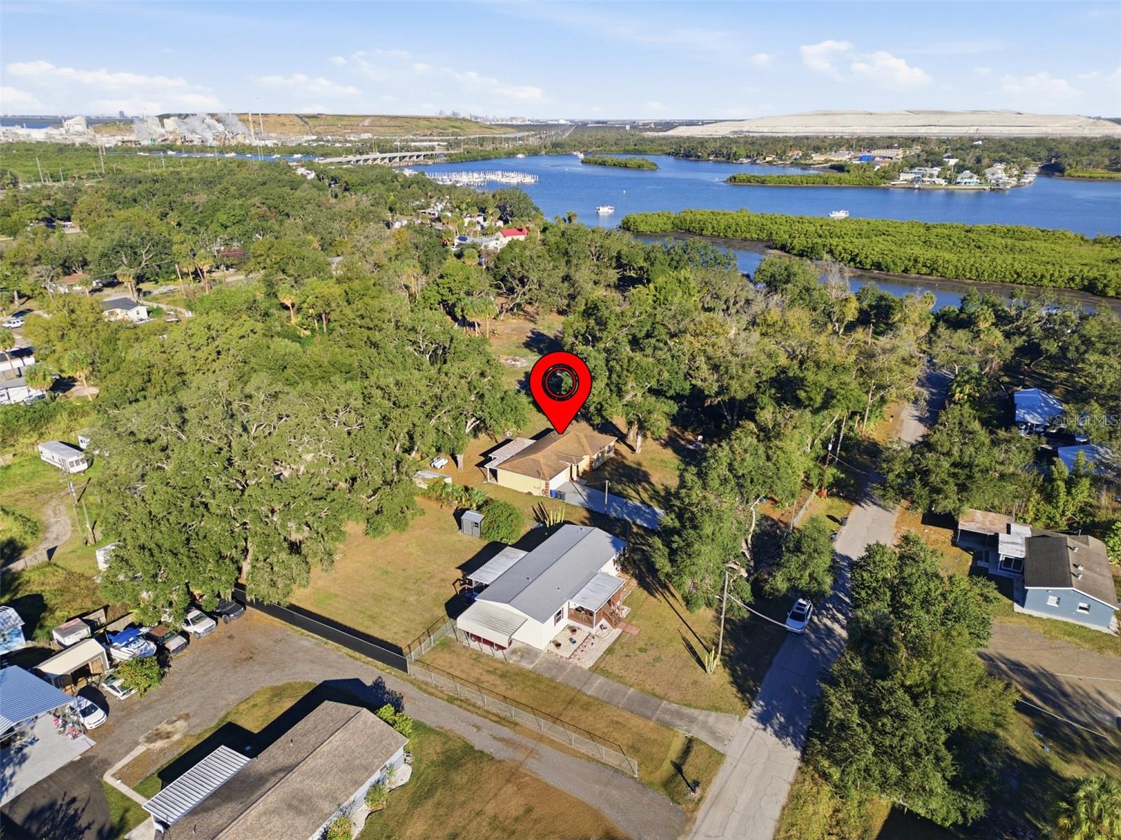 Image 38 of 41 For 9911 Davis Street