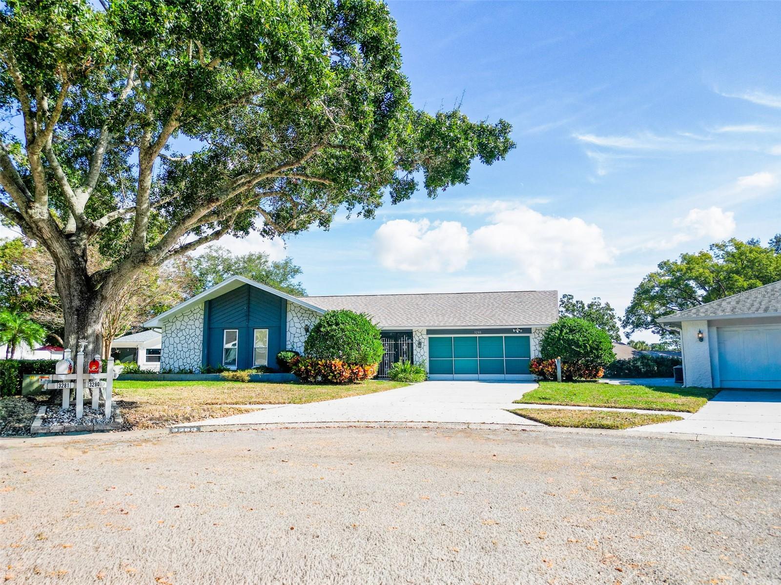 Image 3 of 64 For 3280 Skene Terrace