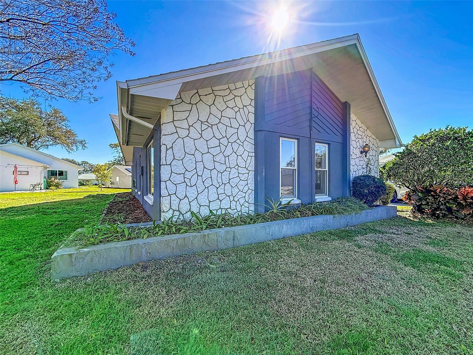 Image 5 of 64 For 3280 Skene Terrace