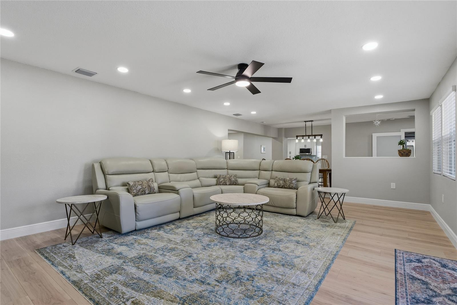 Image 19 of 65 For 335 Crosswinds Drive