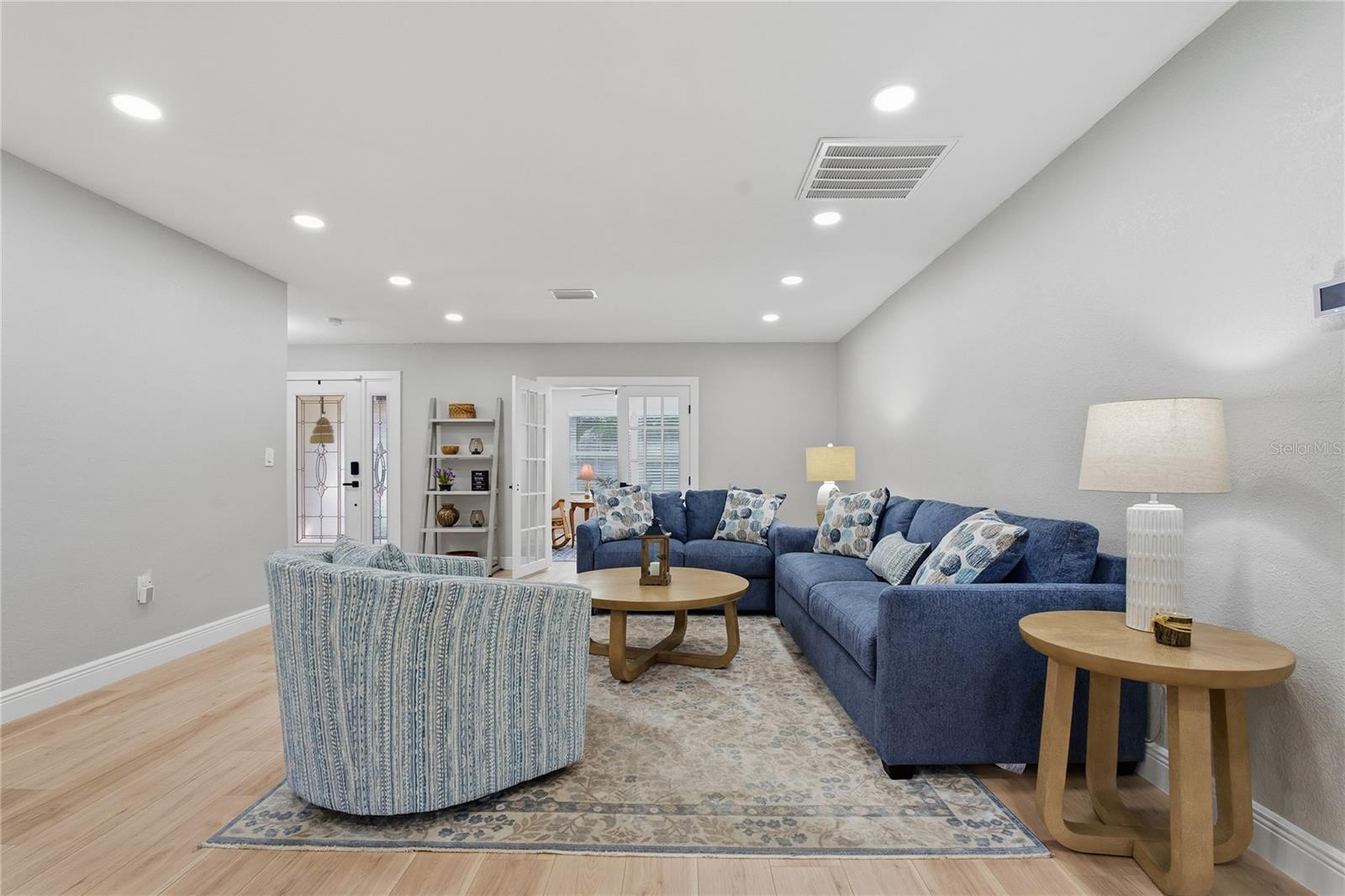 Image 23 of 65 For 335 Crosswinds Drive