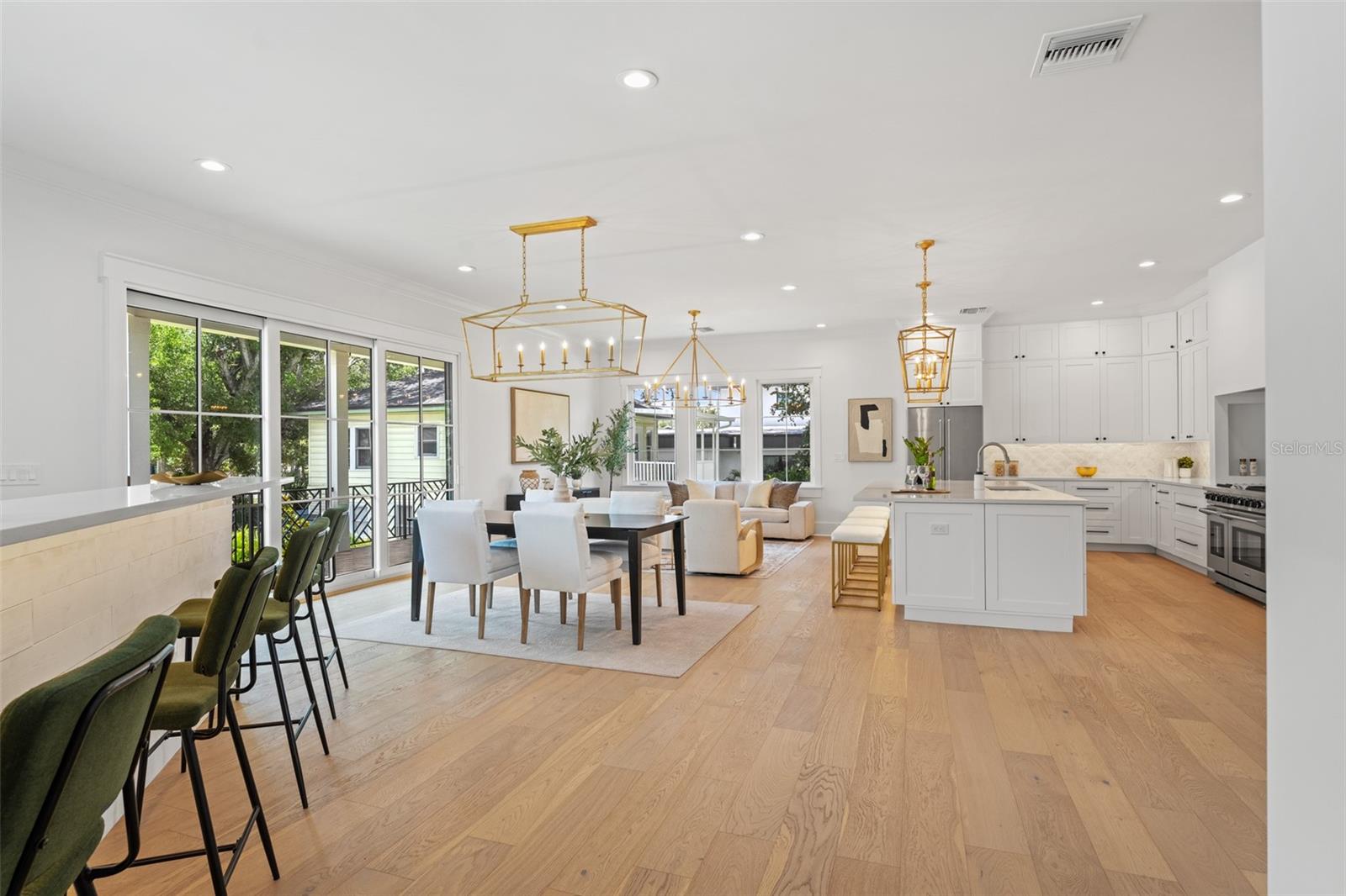 Image 11 of 72 For 2200 Glenwood Drive