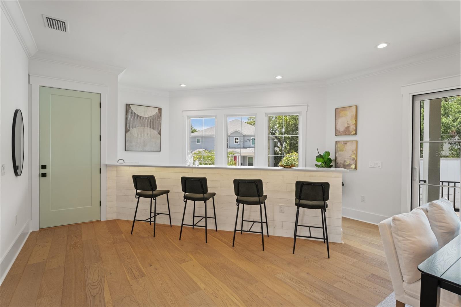 Image 12 of 72 For 2200 Glenwood Drive